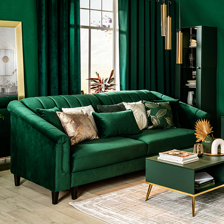 Jakie poduszki pasują do zielonej kanapy? Kolorystyczne inspiracje na każdą porę roku