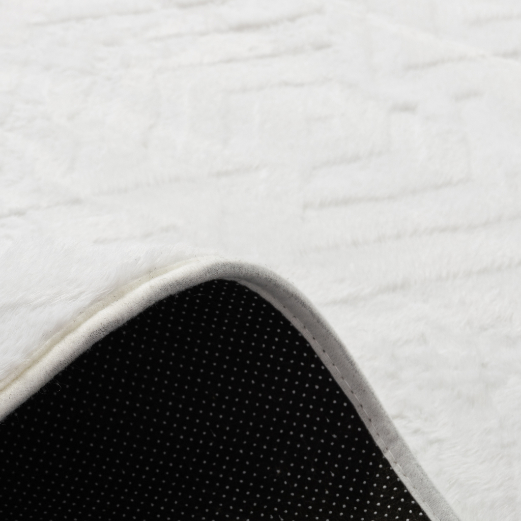Dywanik biały DOVER 3D 60x100 cm - detal.