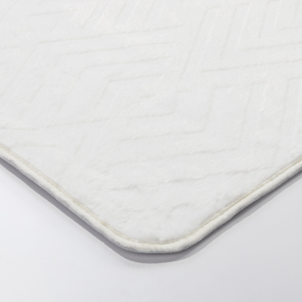 Dywanik biały DOVER 3D 60x100 cm - detal.