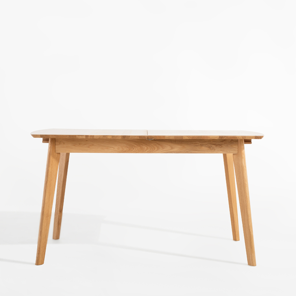 Stół rozkładany wykonany z drewna dębowego