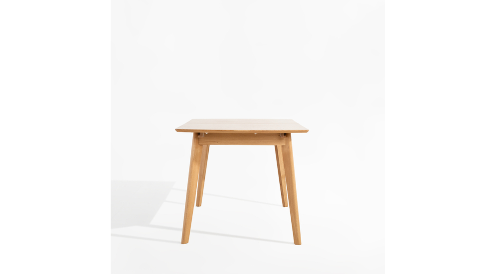 Stół rozkładany wykonany z drewna dębowego