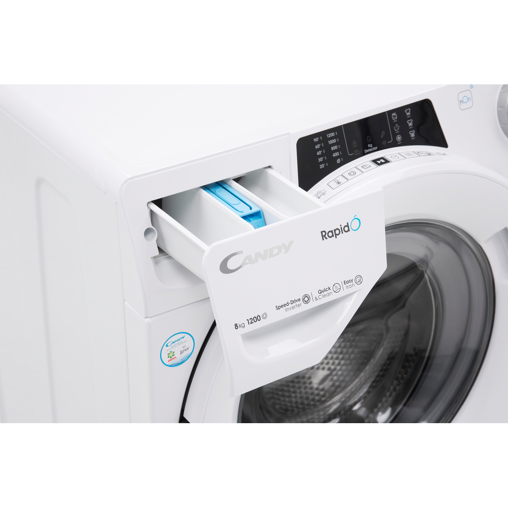 Quick&Clean łączy wodę i detergent, który jest wprowadzany pod ciśnieniem do bębna pralki. 