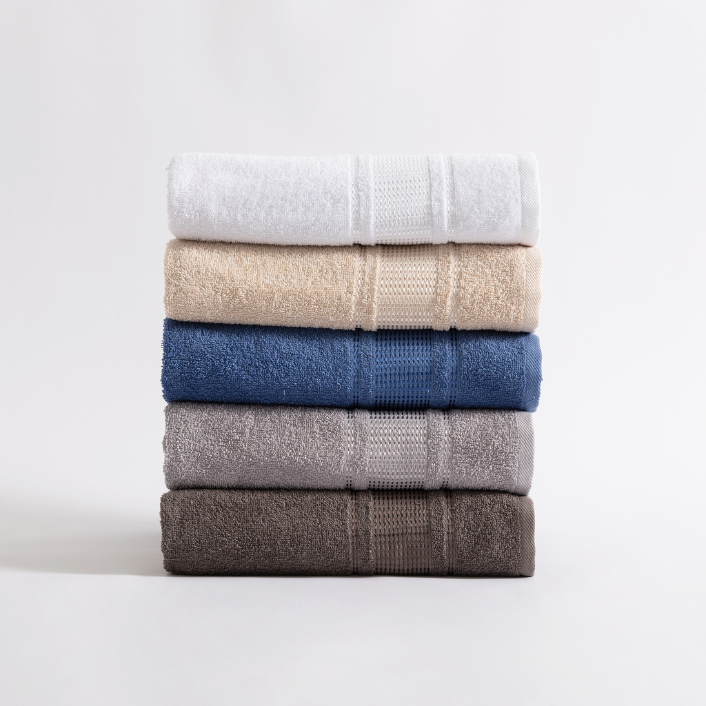 Różnokolorowe ręczniki z bawełny