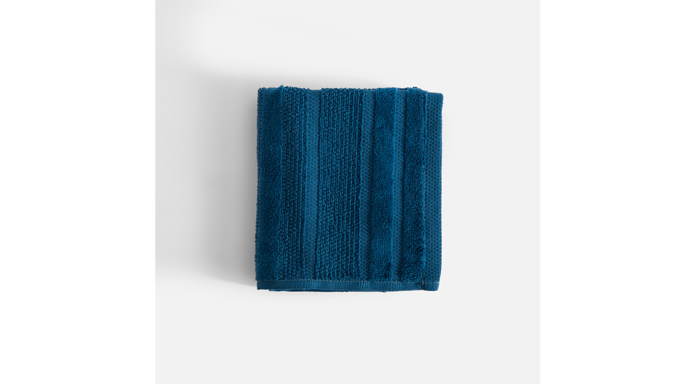Niebieski ręcznik do rąk