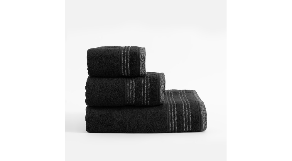 Trzy czarne ręczniki z bawełny w różnych rozmiarach