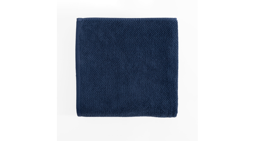 Granatowy ręcznik z miękkiej bawełny