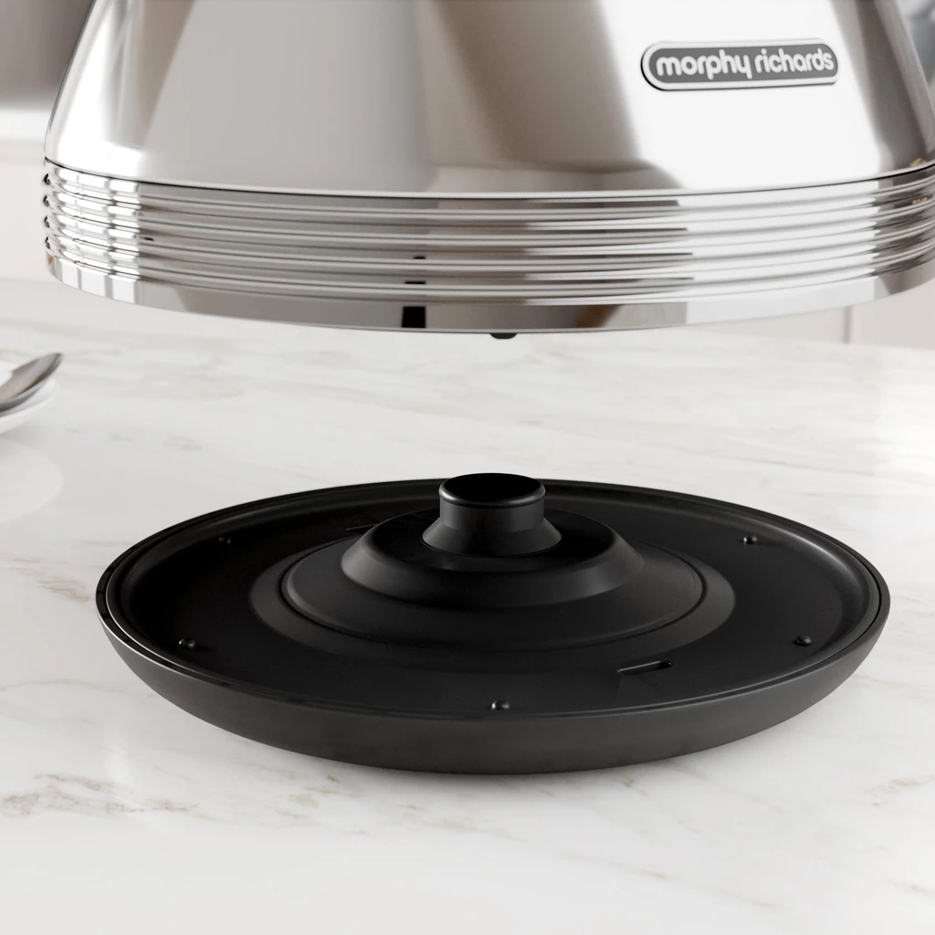 Czajnik MORPHY RICHARDS chrom.