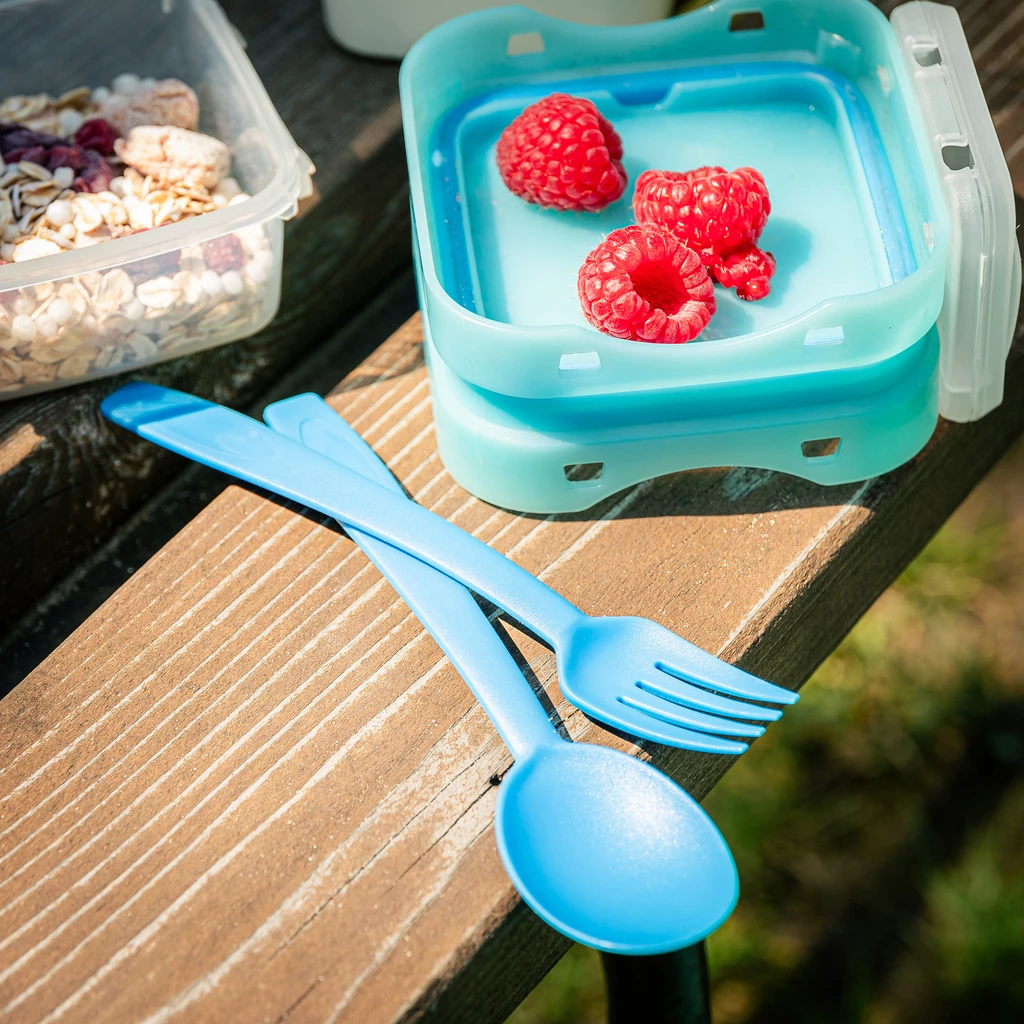 Pojemnik na śniadanie LUNCH PUSH&PUSH ze sztućcami